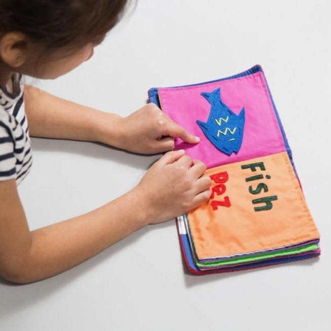 Spanish-English Animal Book